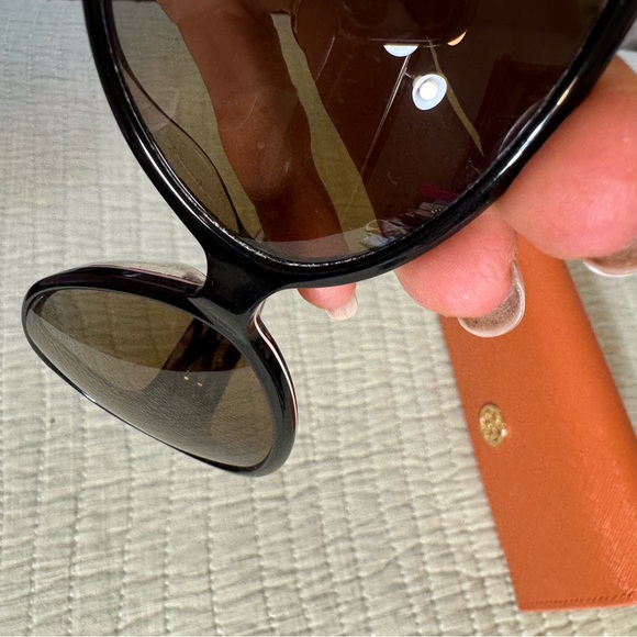 Tory Burch Ty7019 910/T5 Black/Brown Butterfly Polarized Sunglasses With Case - Picture 7 of 8